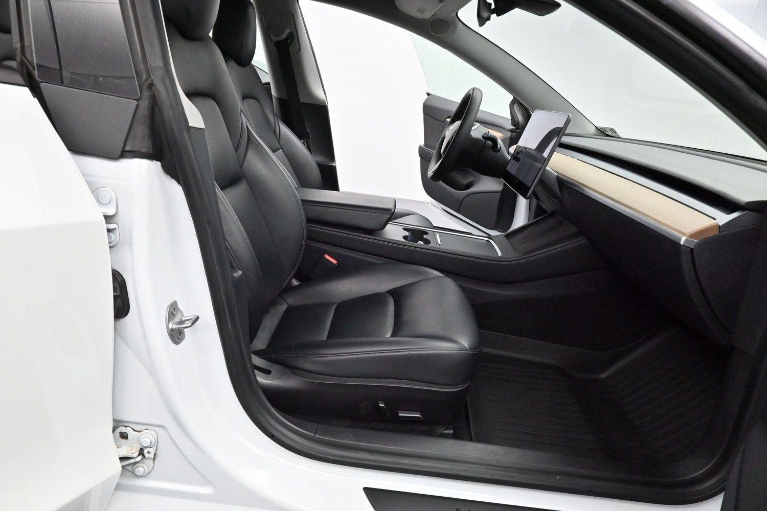 Used 2021 Pearl White Multi-Coat Tesla Standard Range Plus image 27