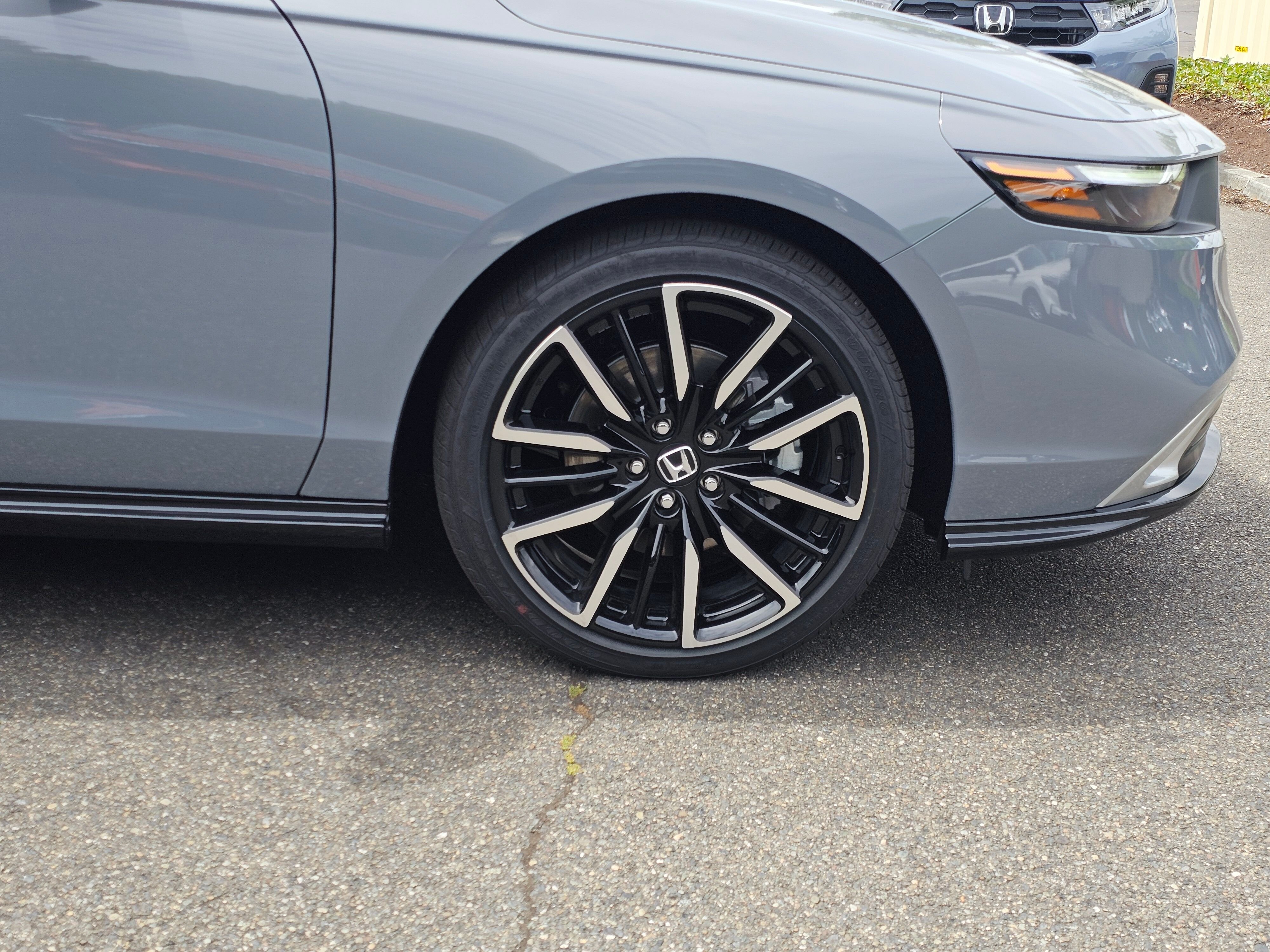 New 2026 Urban Gray Pearl Honda Touring image 11