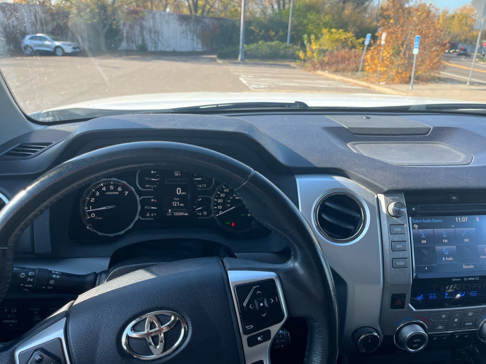 Used 2018 Super White Toyota Platinum image 13