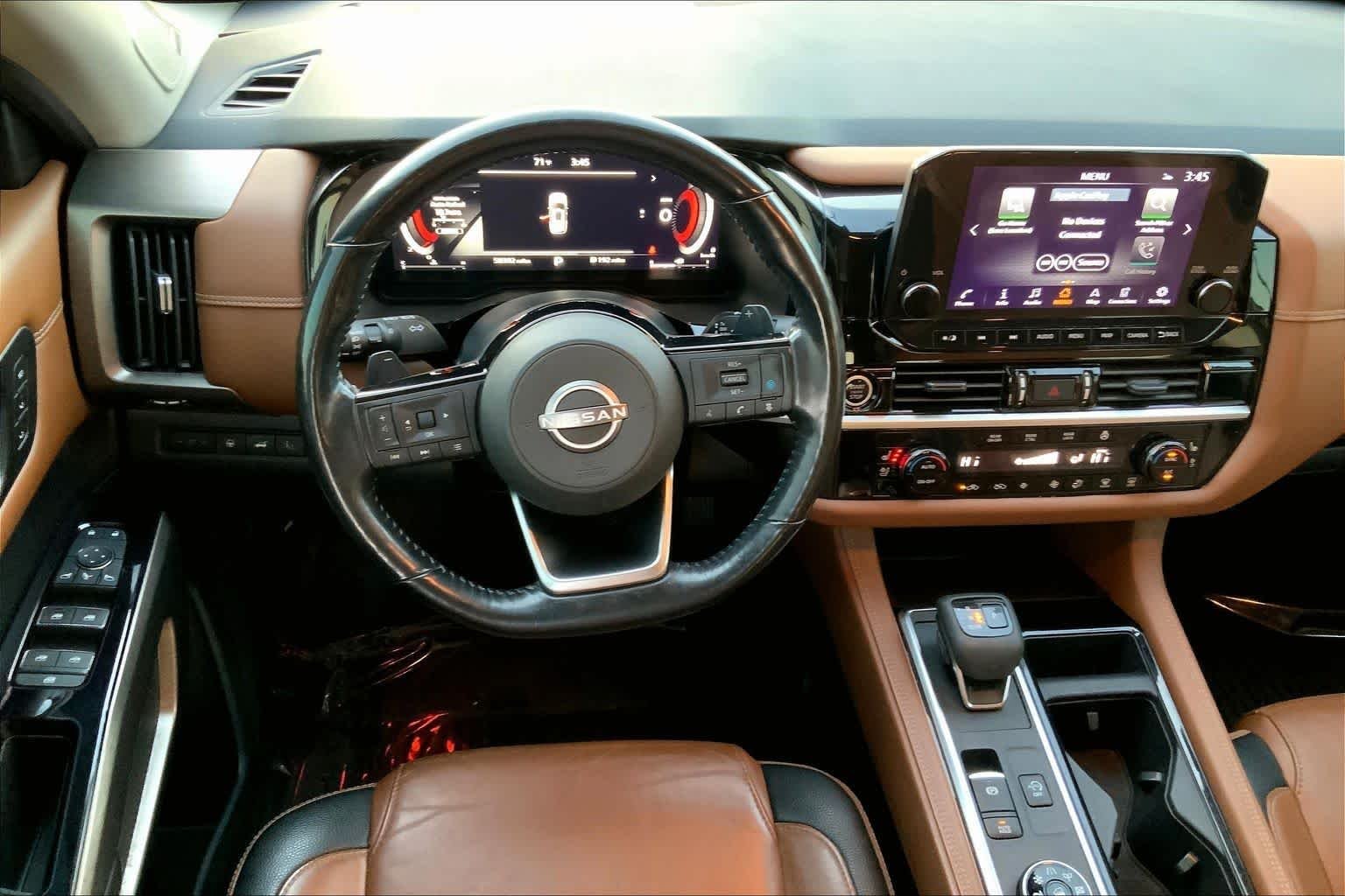 Used 2023 Super Black Nissan Platinum image 6