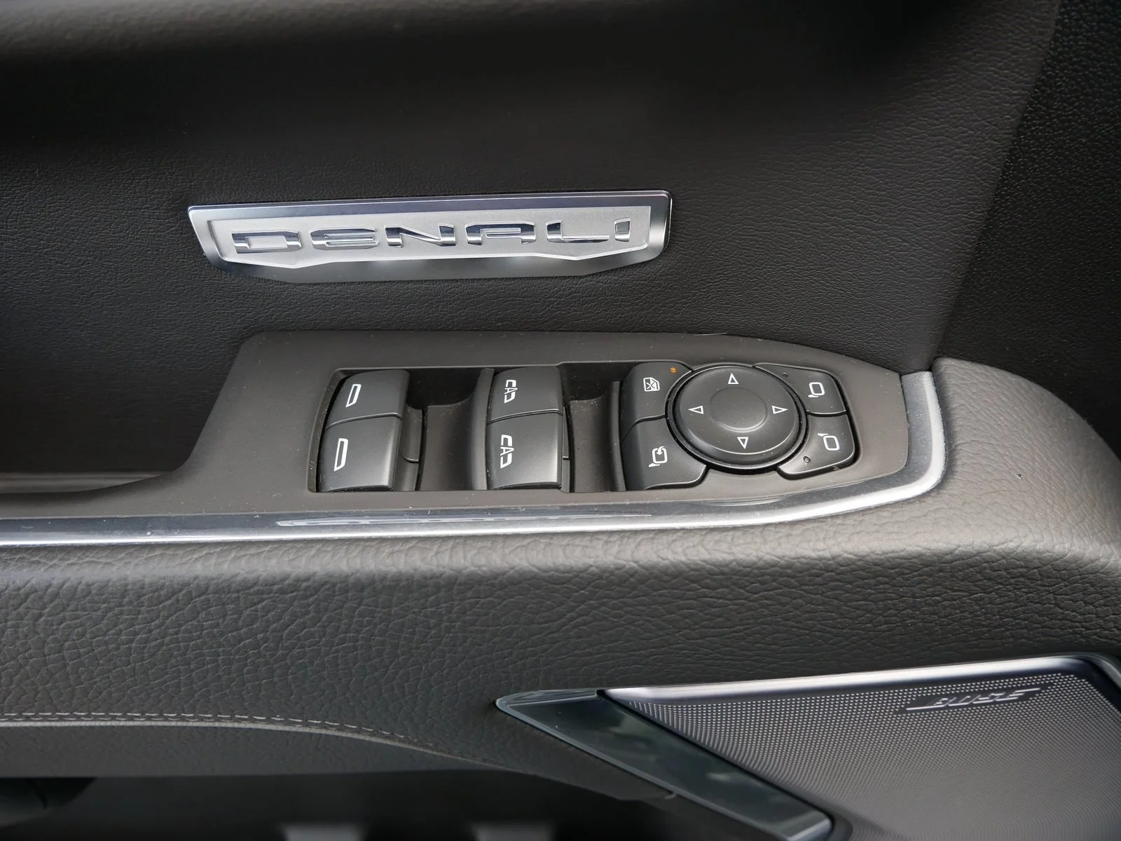Used 2025 Thunderstorm Gray GMC Denali image 15