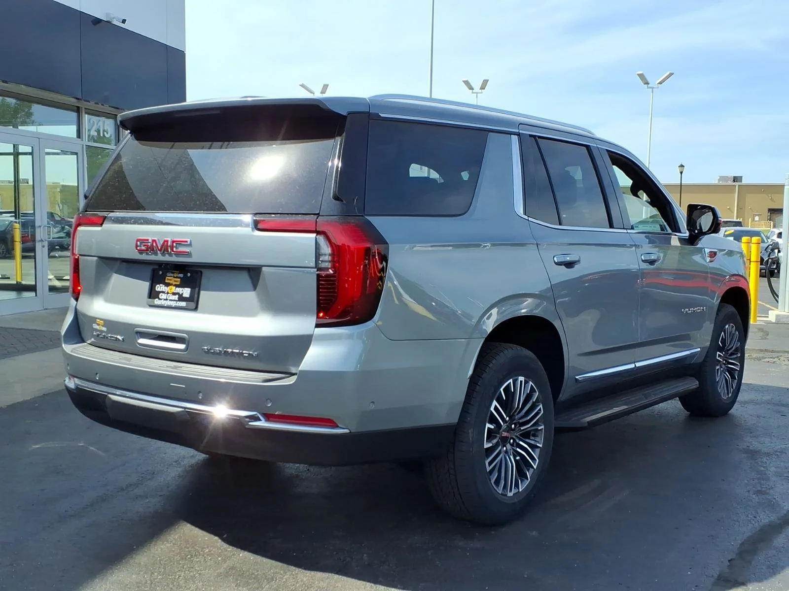 New 2026 Sterling Metallic GMC Elevation image 12