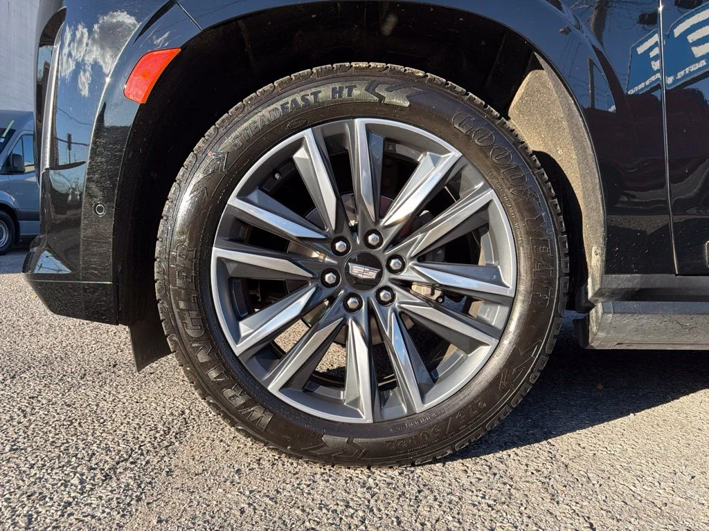 Used 2022 Black Cadillac Sport Platinum image 6