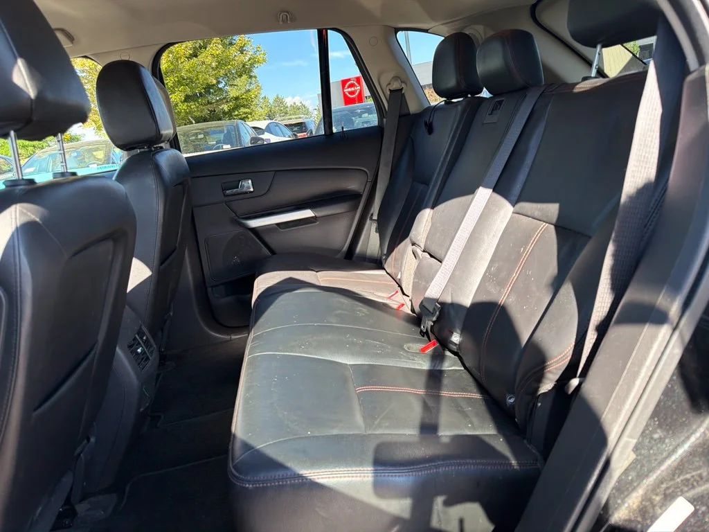 Used 2013 Black Ford Limited image 7