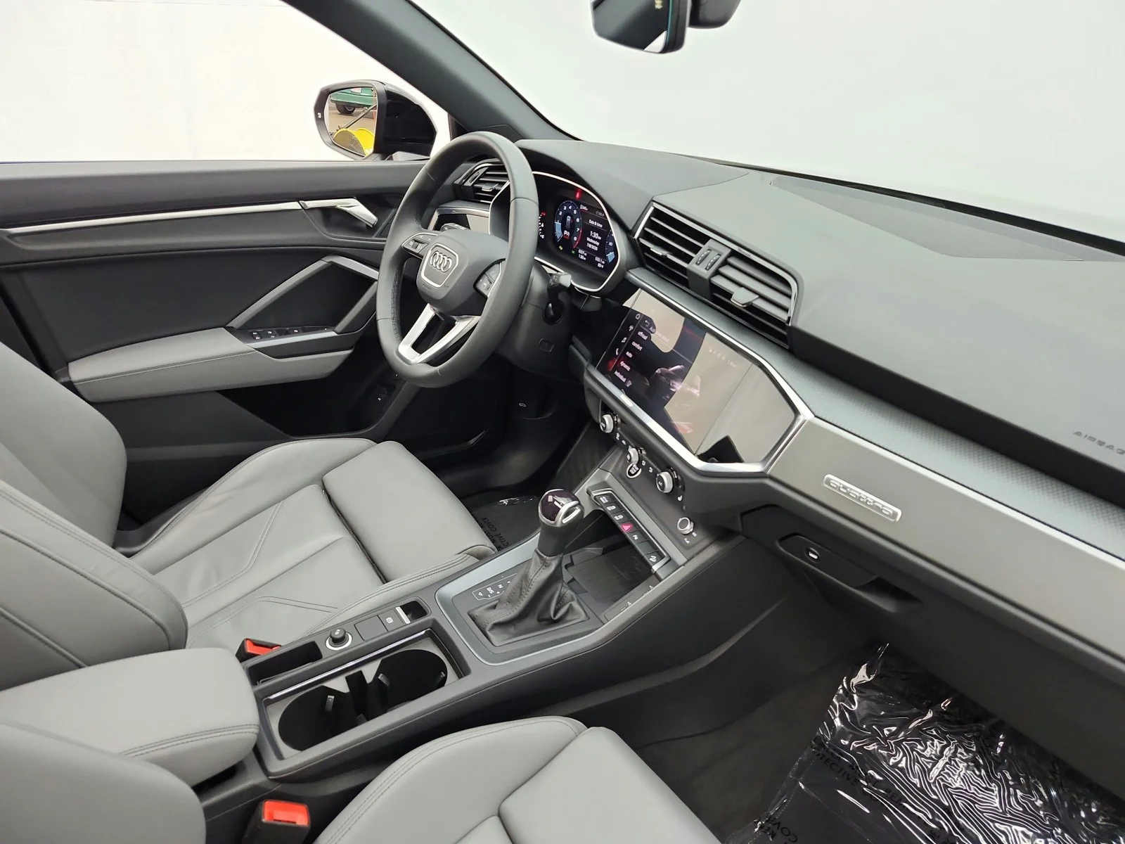 Used 2025 Mythos Black Metallic Audi S line Premium image 26
