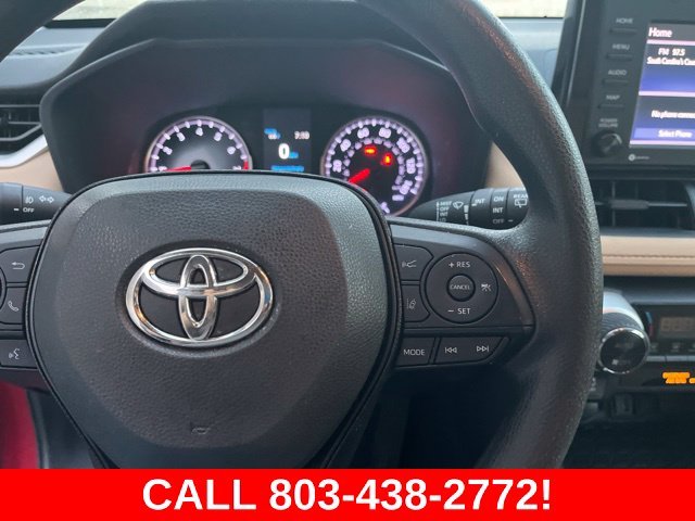 Used 2020 Red Toyota XLE image 19