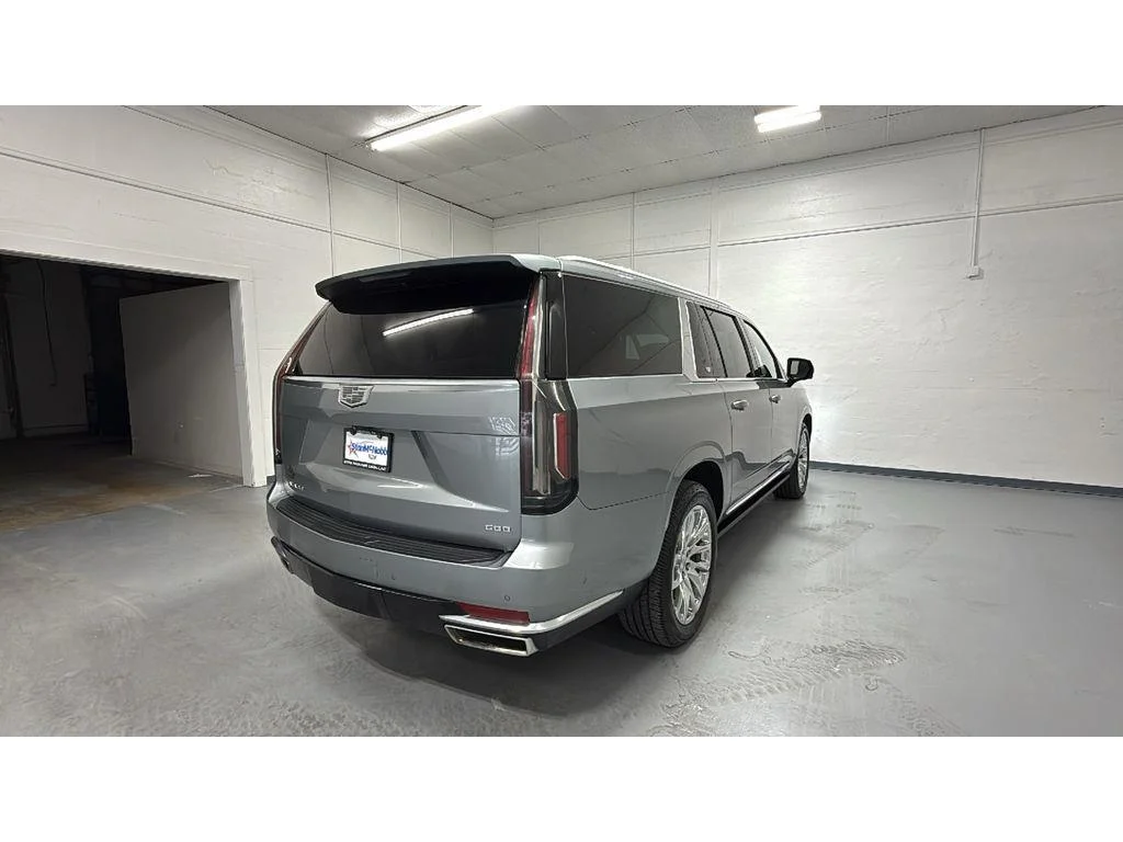 Used 2023 Argent Silver Metallic Cadillac Premium Luxury Platinum image 11