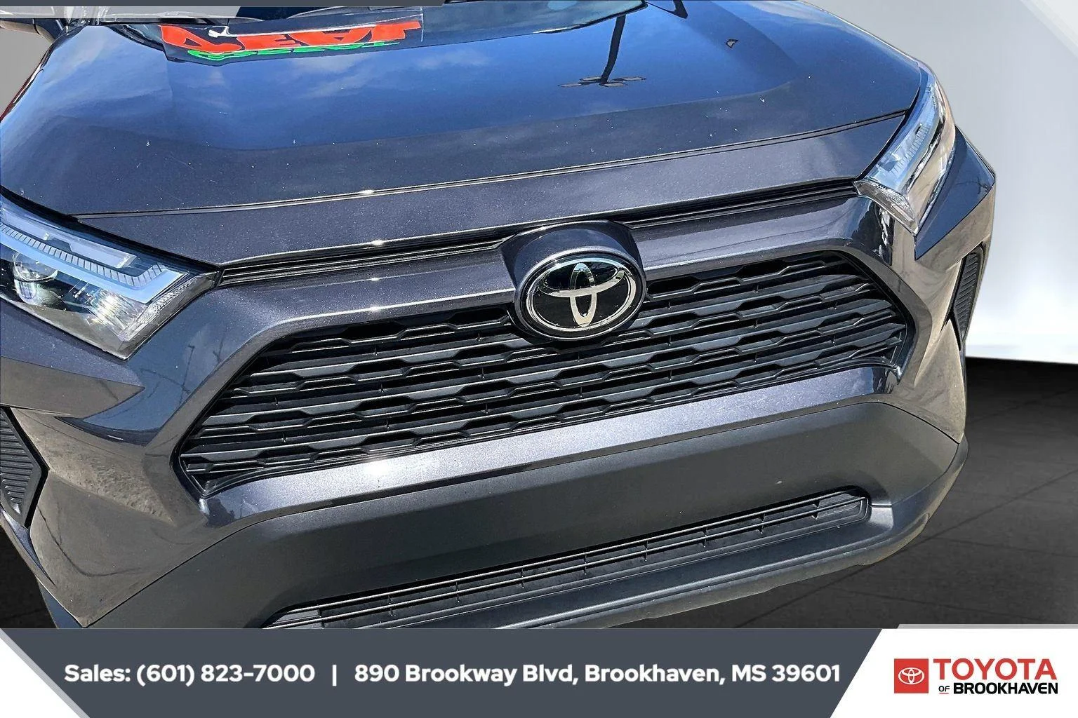 Used 2025 Magnetic Gray Metallic Toyota XLE image 22