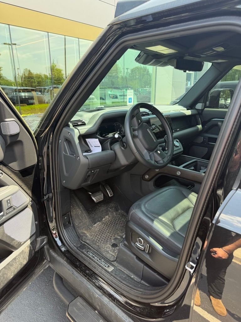 Certified Used 2023 Santorini Black Metallic Land Rover X image 10