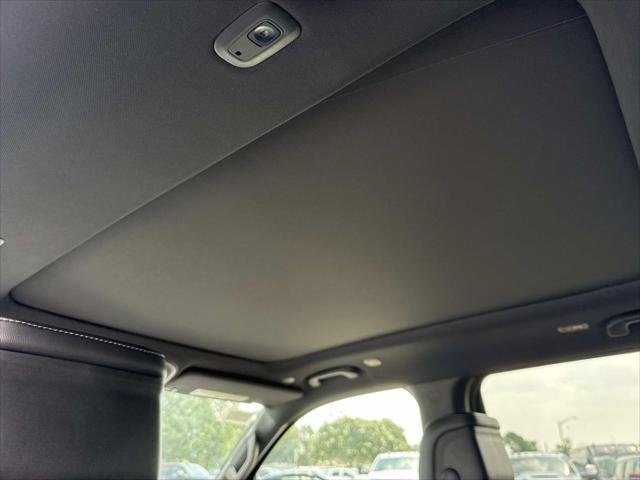 New 2026 Bright White Clearcoat Jeep Grand Wagoneer image 8