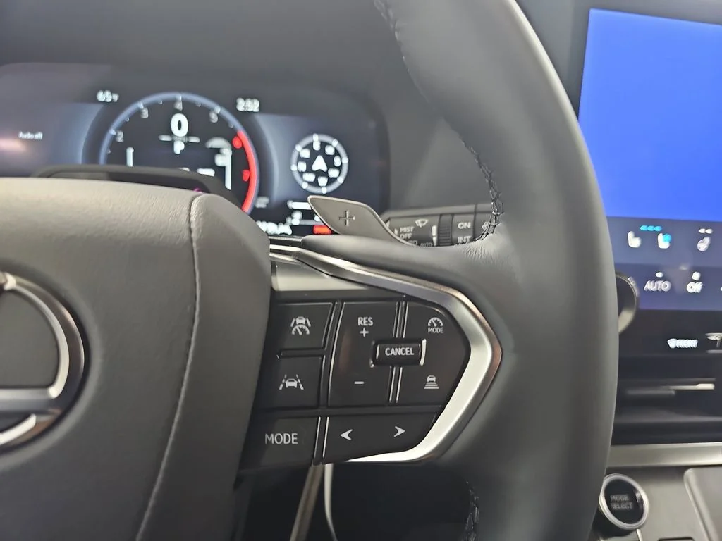 New 2026 Caviar Lexus 550 Premium+ image 16
