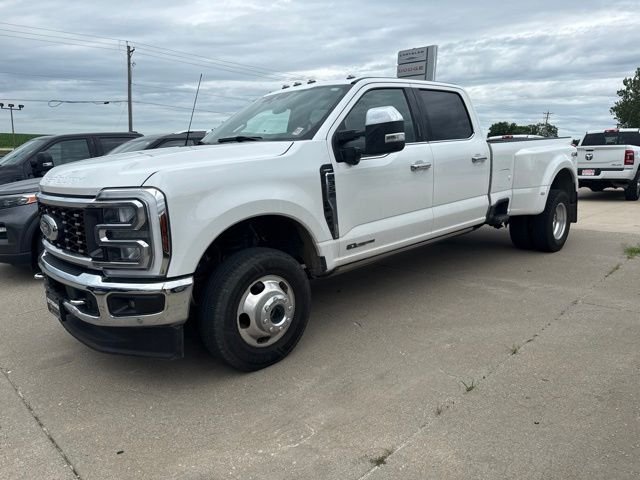 Used 2024 White Ford Lariat image 2
