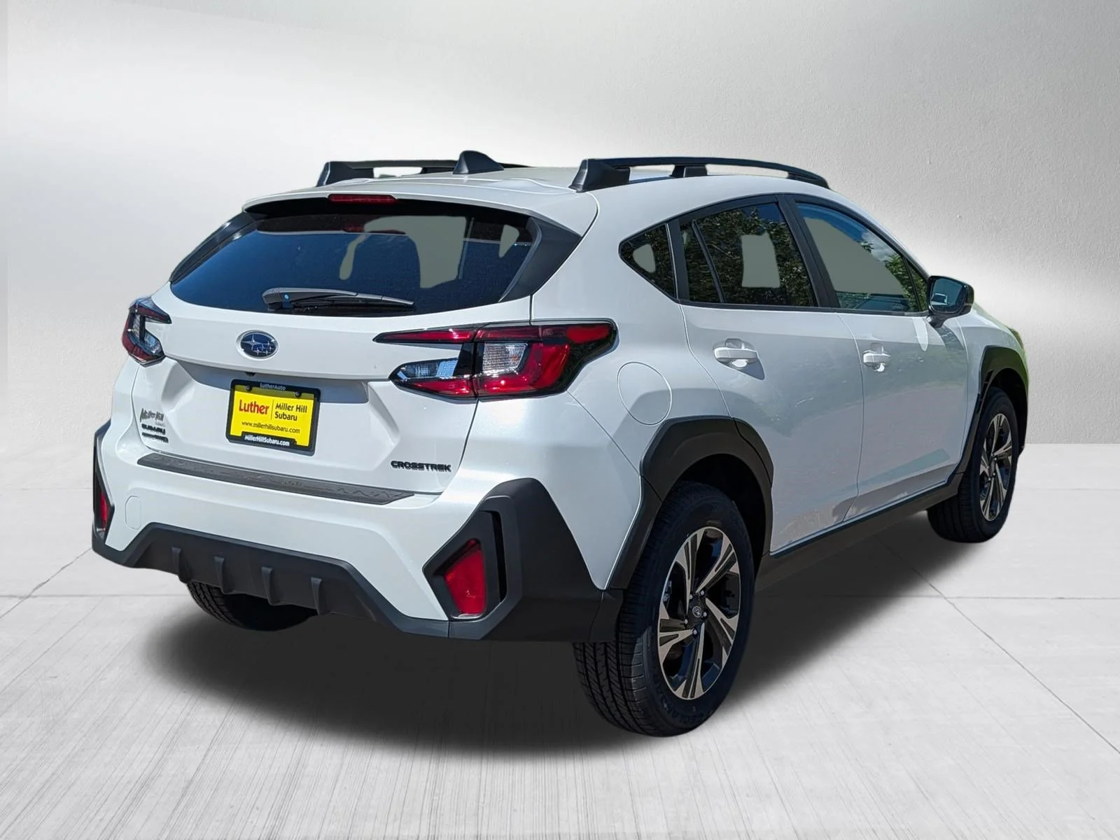 New 2026 CRYSTAL WHITE PEARL Subaru Premium image 4