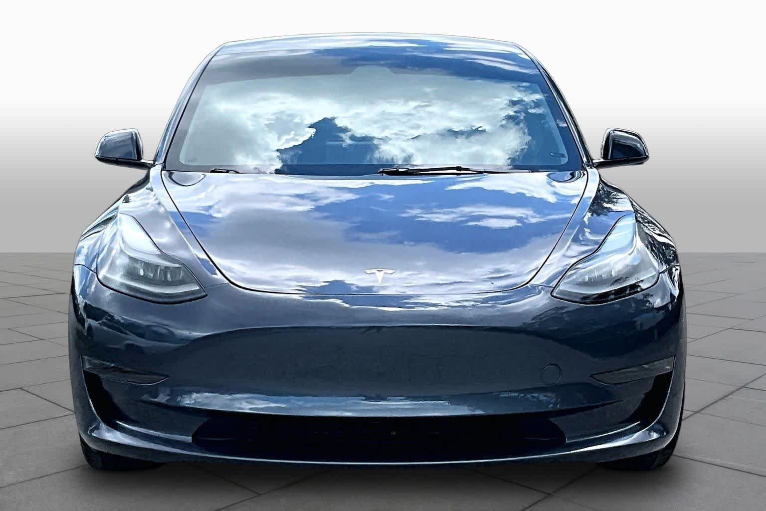 Used 2023 SOLID BLACK Tesla  image 3