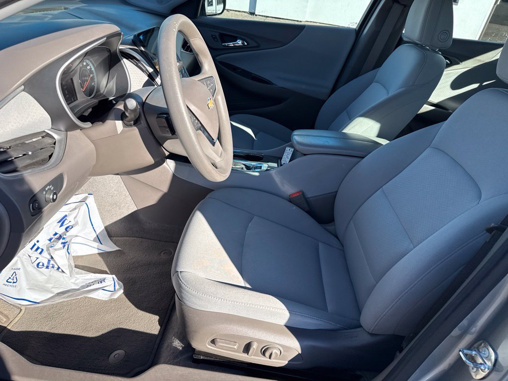 Used 2024 Sterling Gray Metallic Chevrolet 1LT image 20