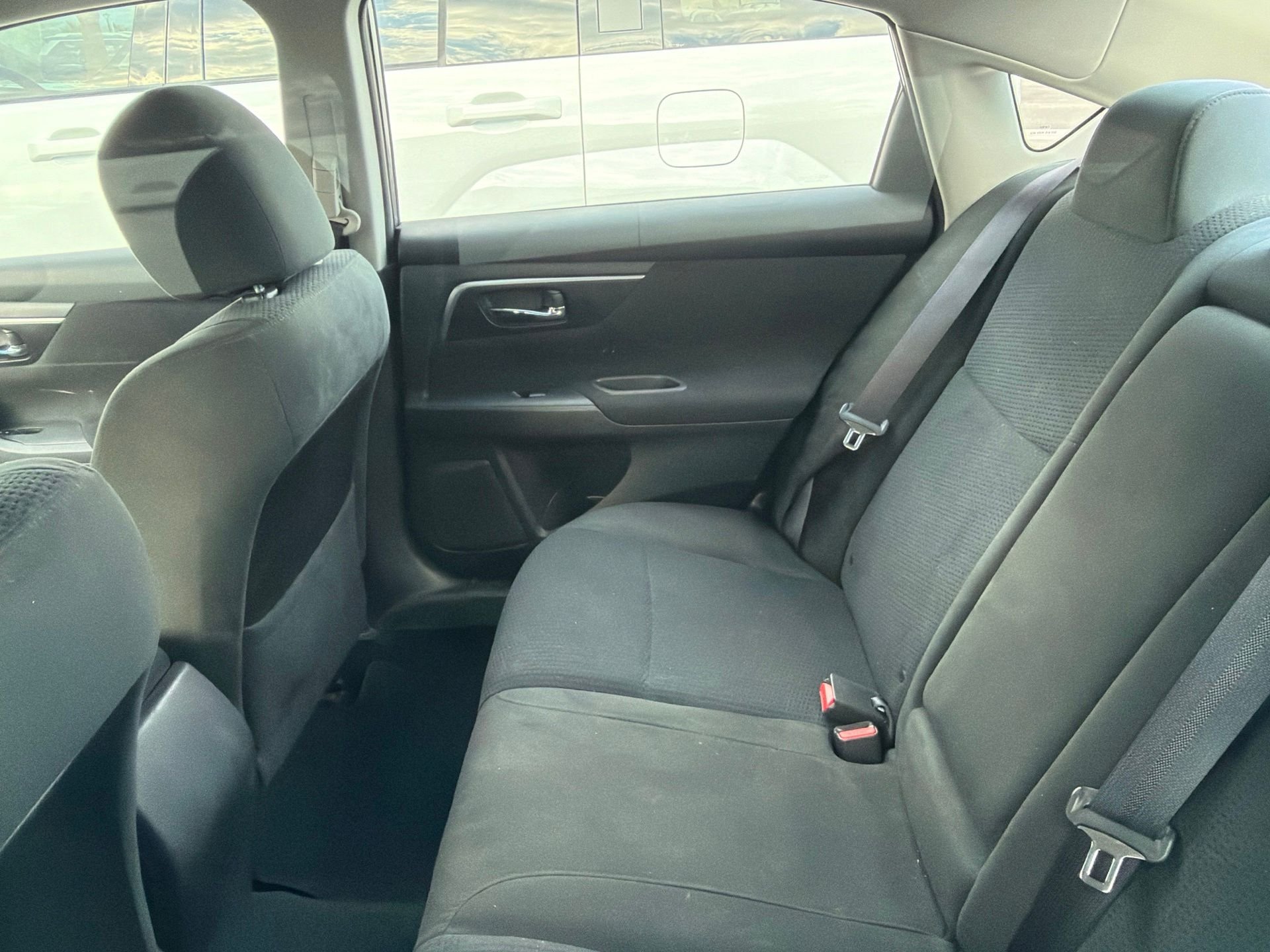 Used 2015 Gray Nissan 2.5 SV image 8