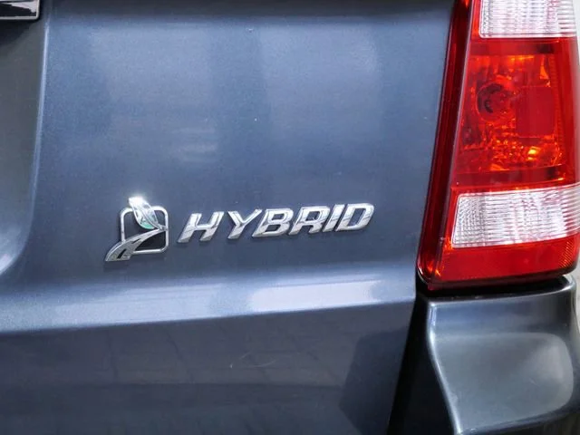Used 2009 Gray Ford Hybrid image 9