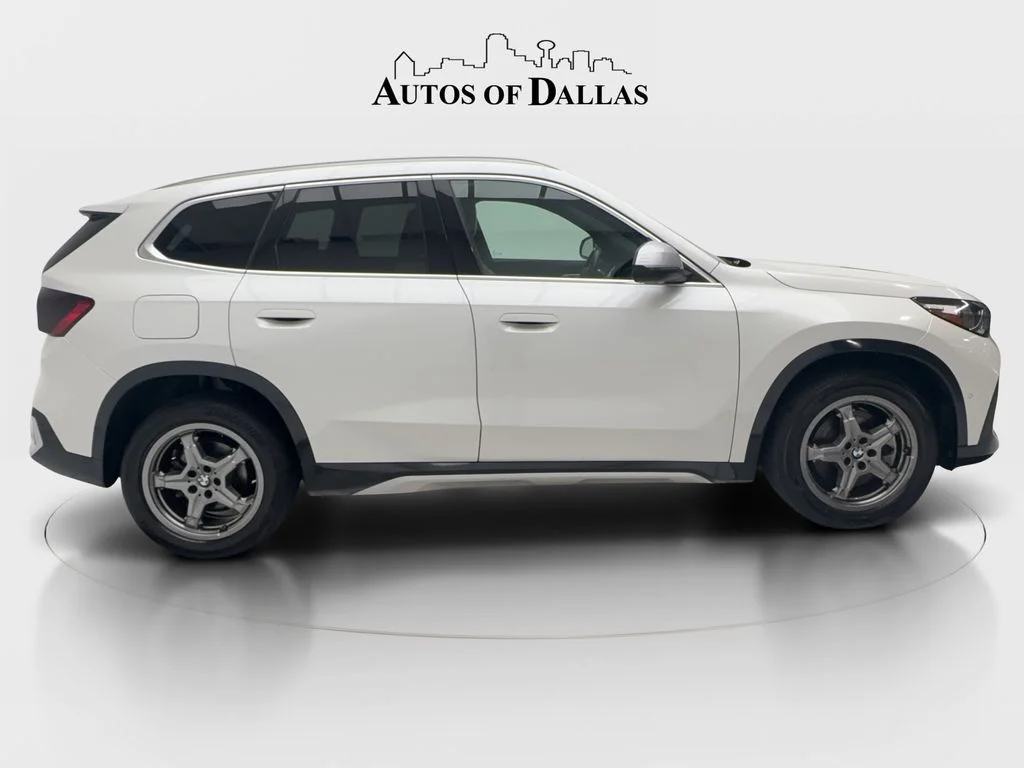 Used 2024 White BMW xDrive28i image 10