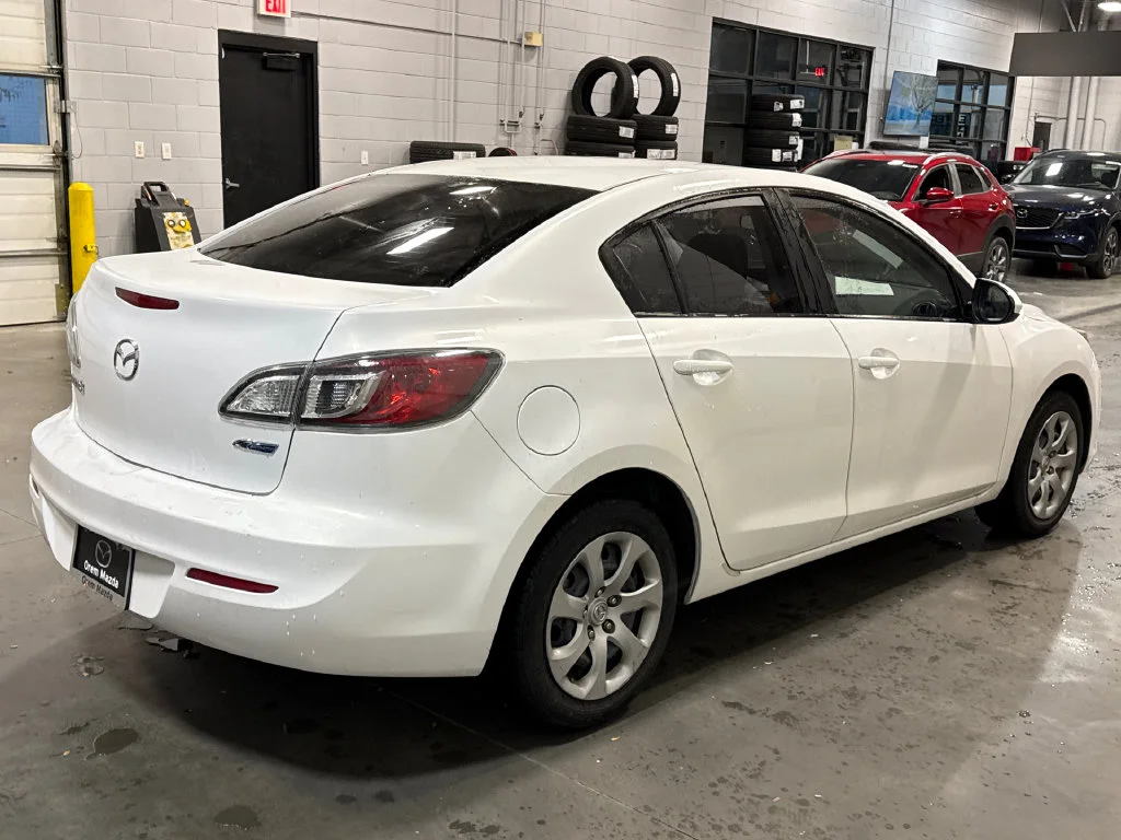 Used 2013 White Mazda i Sport image 4
