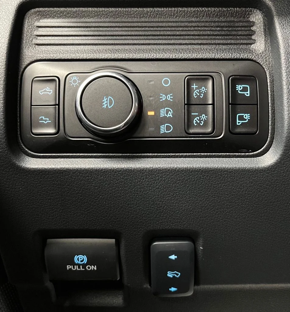 Used 2026 Blue Ford Platinum image 33