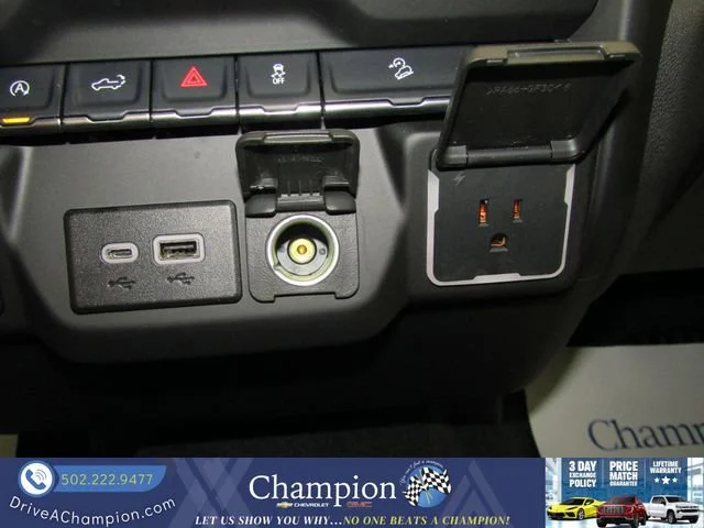 Certified Used 2025 Summit White Chevrolet Custom Trail Boss image 34