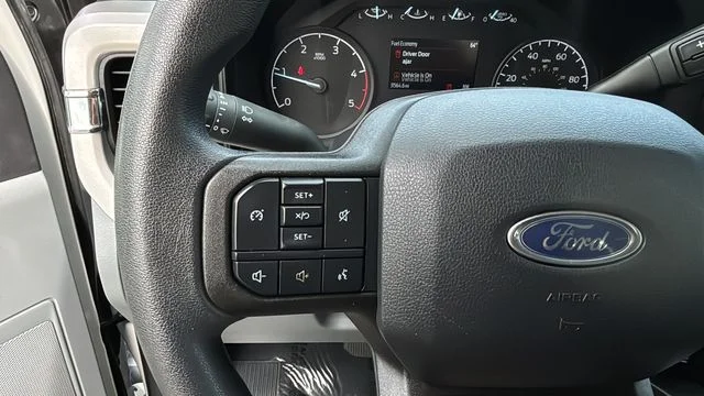 Used 2025 White Ford XLT image 22