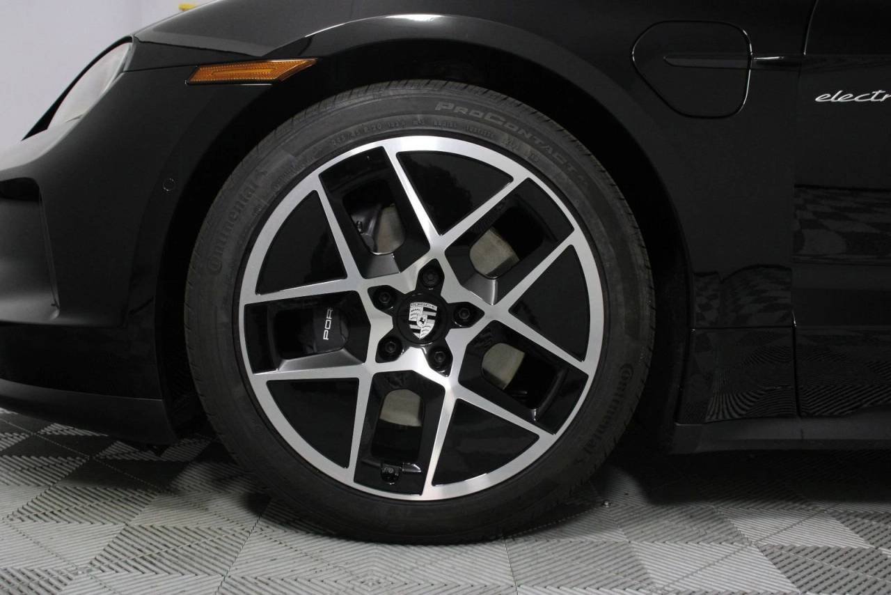 Certified Used 2026 Black Porsche 4 image 16