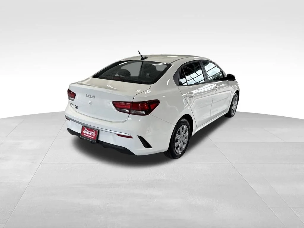 Used 2023 White Kia S image 5