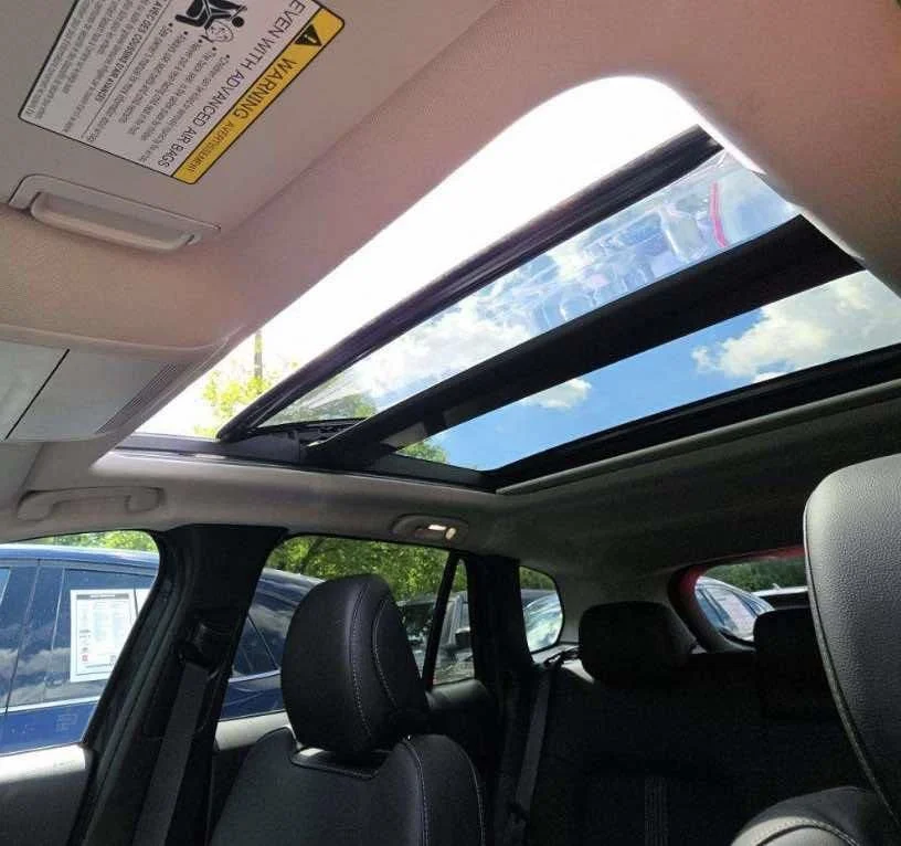 2025 Mazda CX-50 Premium - Photo 2