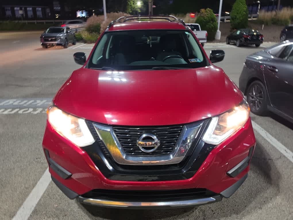 Used 2017 Palatial Ruby Nissan SV image 2
