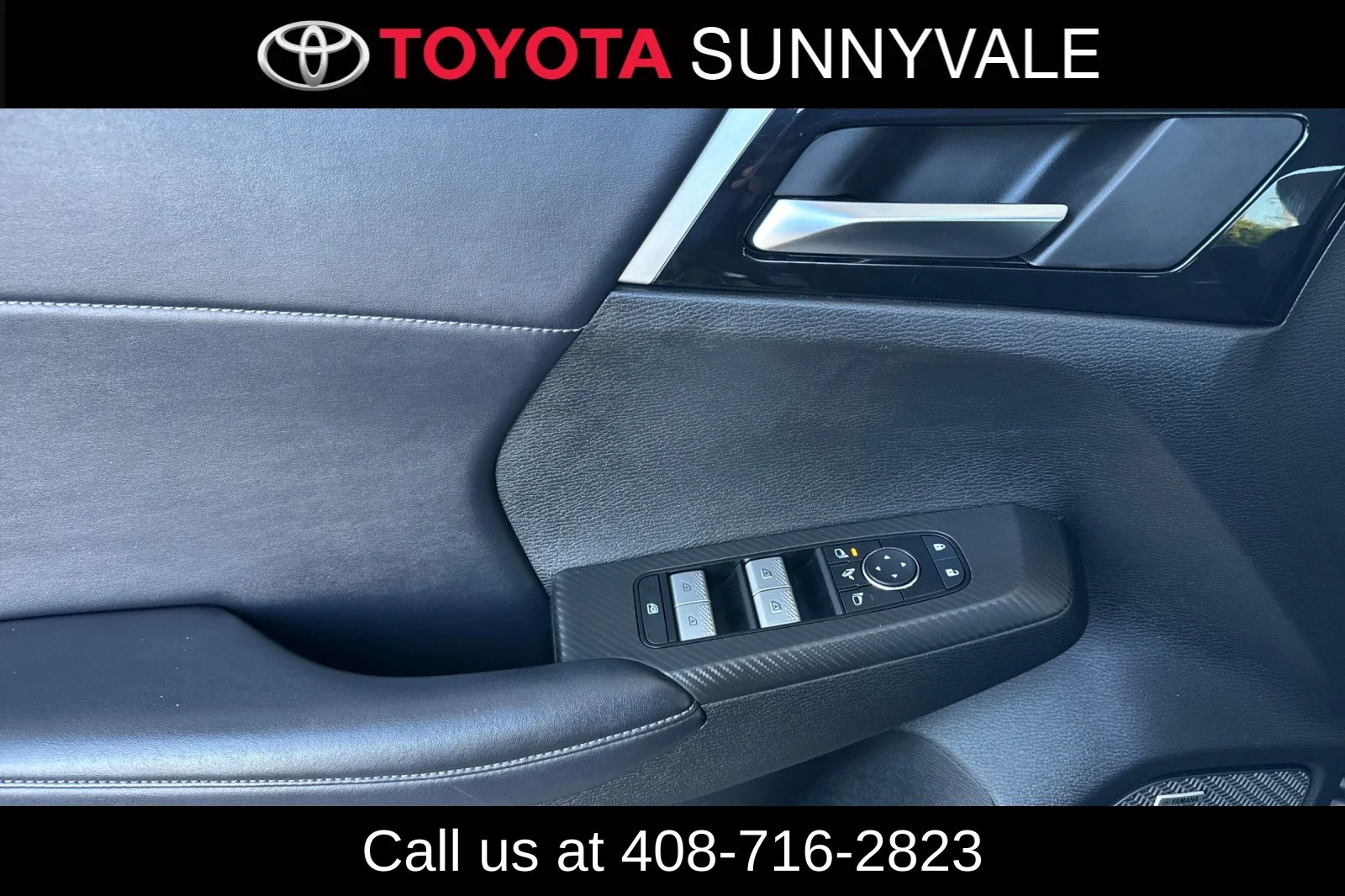 Used 2025 Black Mitsubishi SE image 10