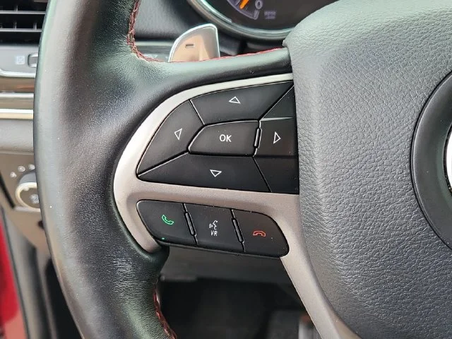 Used 2020 Red Jeep Trailhawk image 25