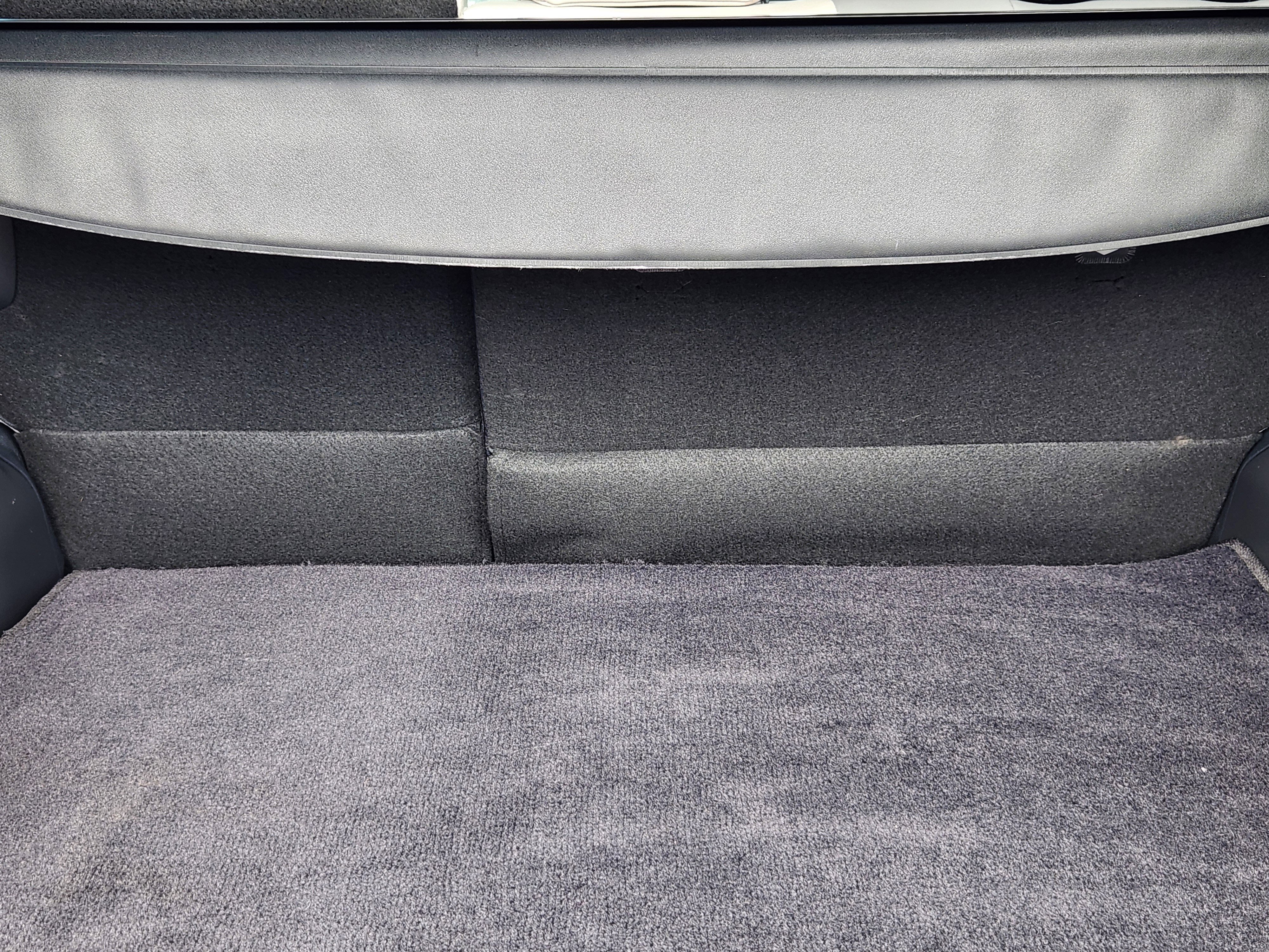 Used 2024 Silver Toyota XLE Premium image 26