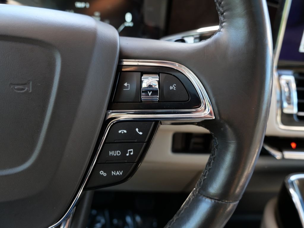 Certified Used 2019 Blue Lincoln Reserve image 25