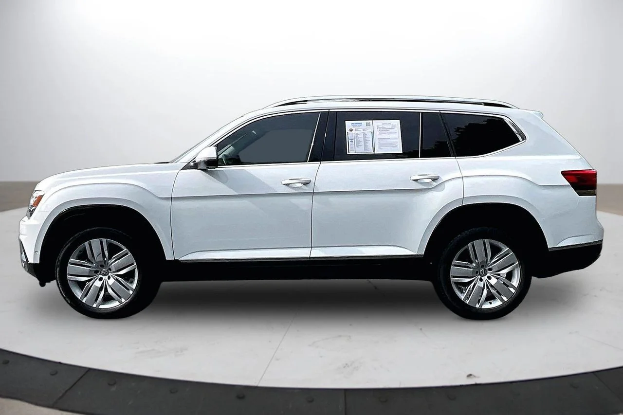Certified Used 2019 White Volkswagen SEL Premium image 5