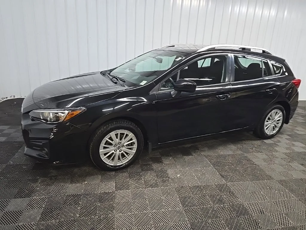 Used 2017 Crystal Black Silica Subaru 2.0i Premium image 6