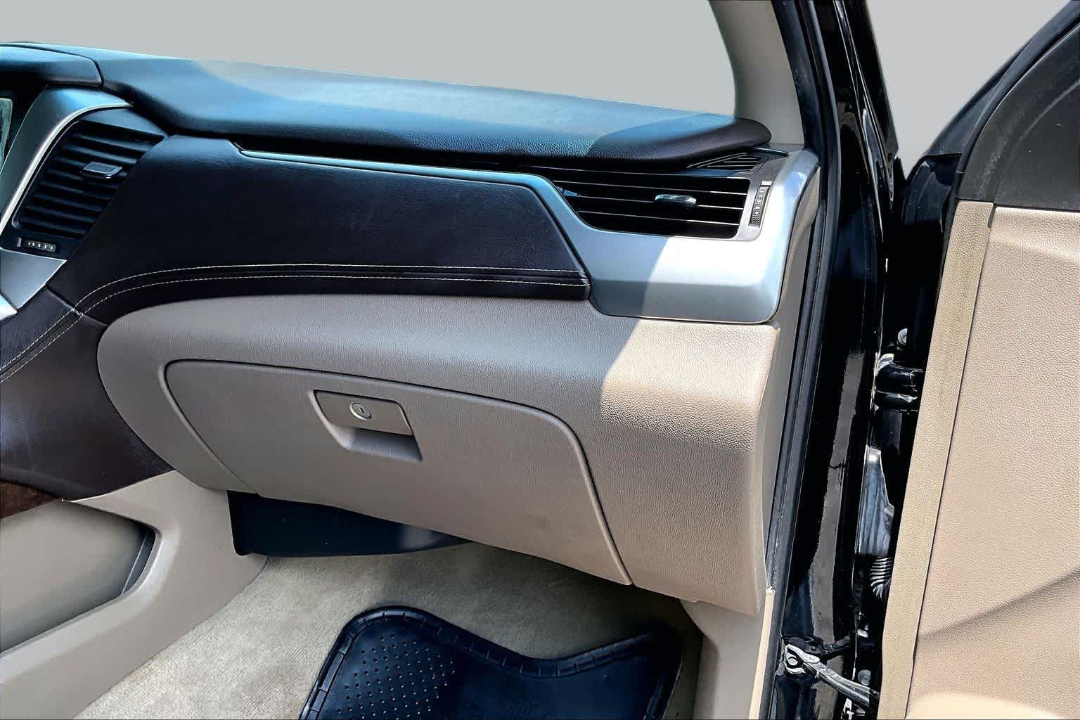 Used 2015 Black Chevrolet LS image 18