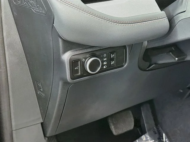 New 2027 Vapor Blue Metallic Ford Active image 10
