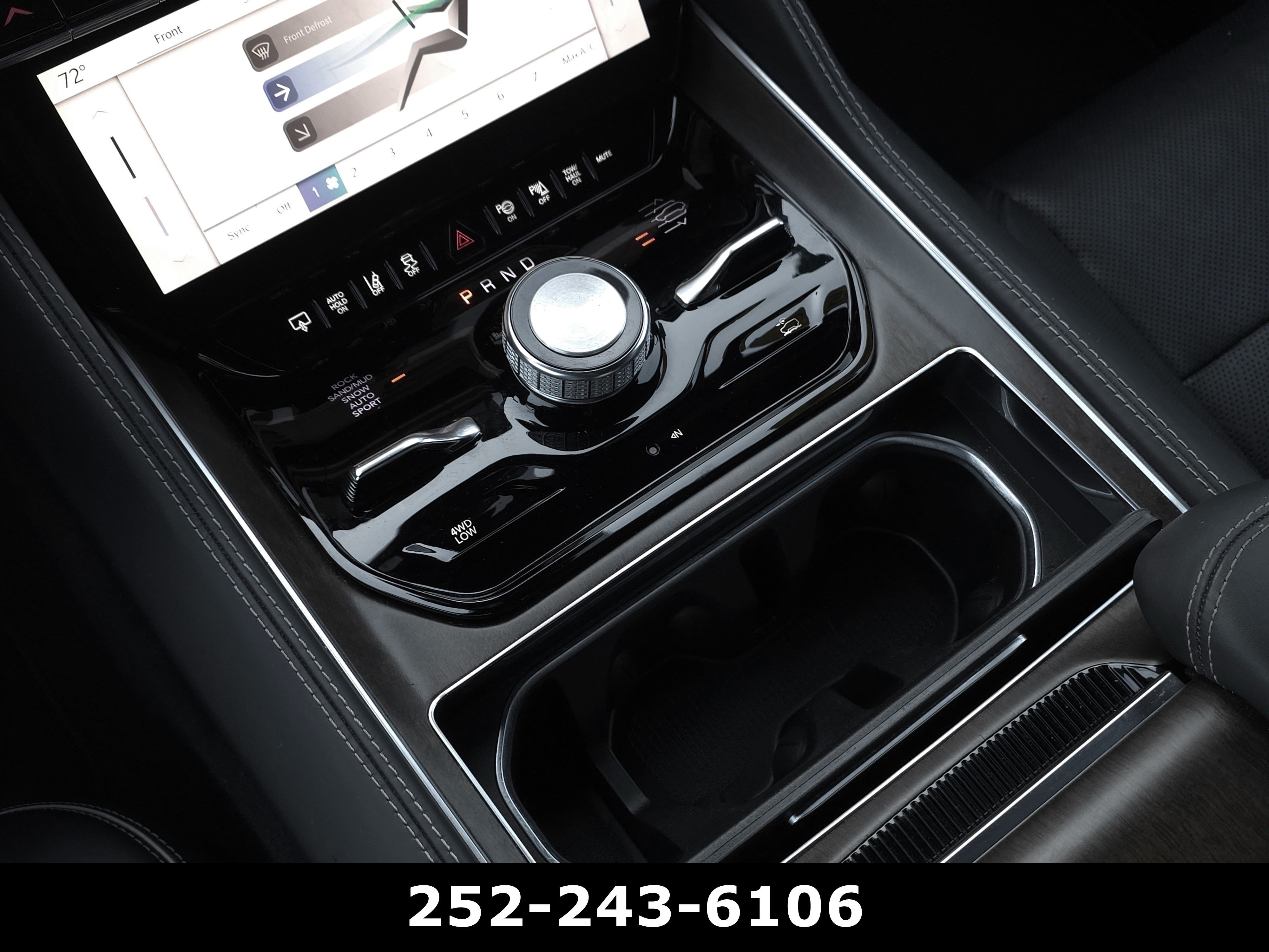 Used 2022 Diamond Black Crystal Pearlcoat Jeep Series II image 31