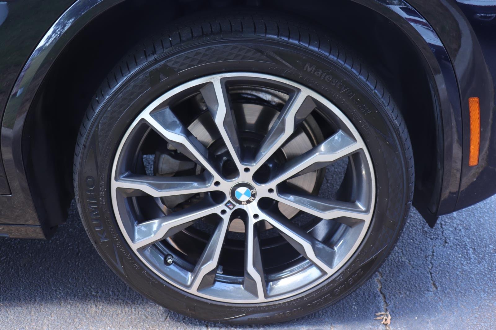 Used 2022 Carbon Black Metallic BMW xDrive30i image 43