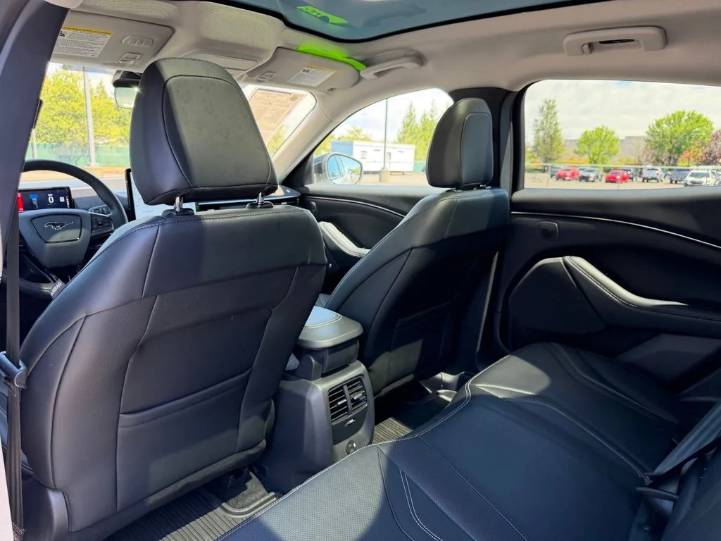 Used 2023 White Metallic Ford Premium image 32