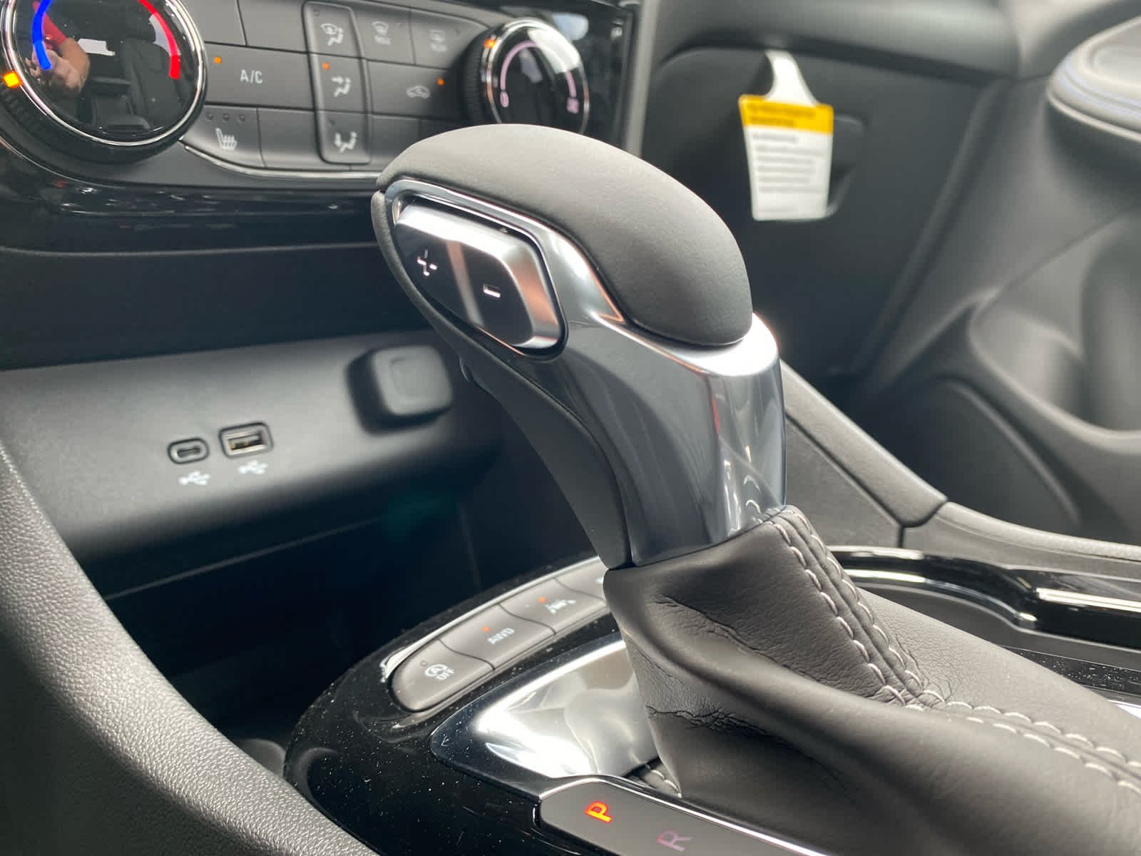 2026 Buick Encore GX Sport Touring - Photo 18