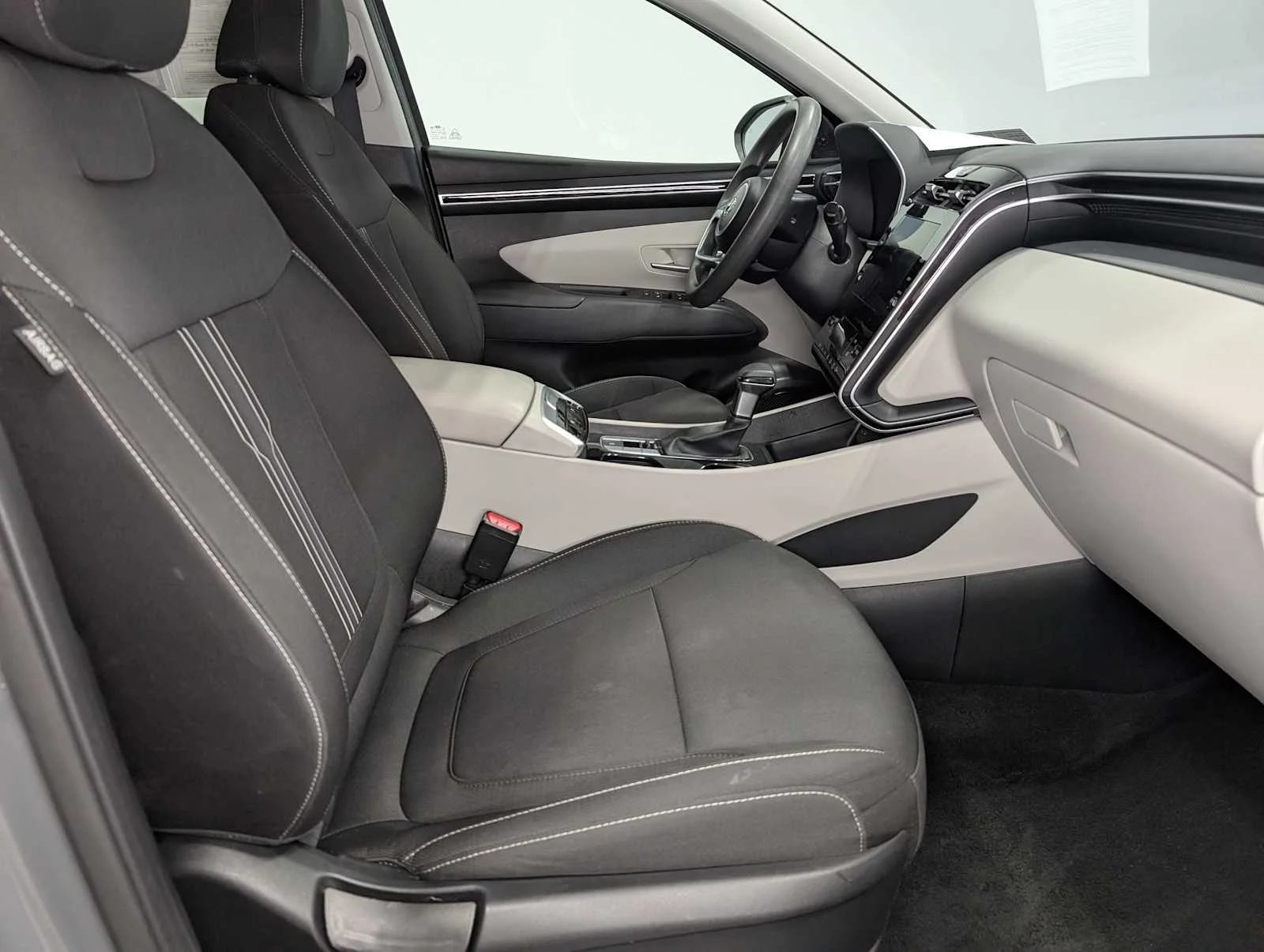Used 2024 Hampton Gray Hyundai SEL image 41