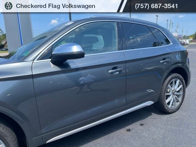 Used 2021 Daytona Gray Pearl Effect Audi Premium Plus quattro image 3