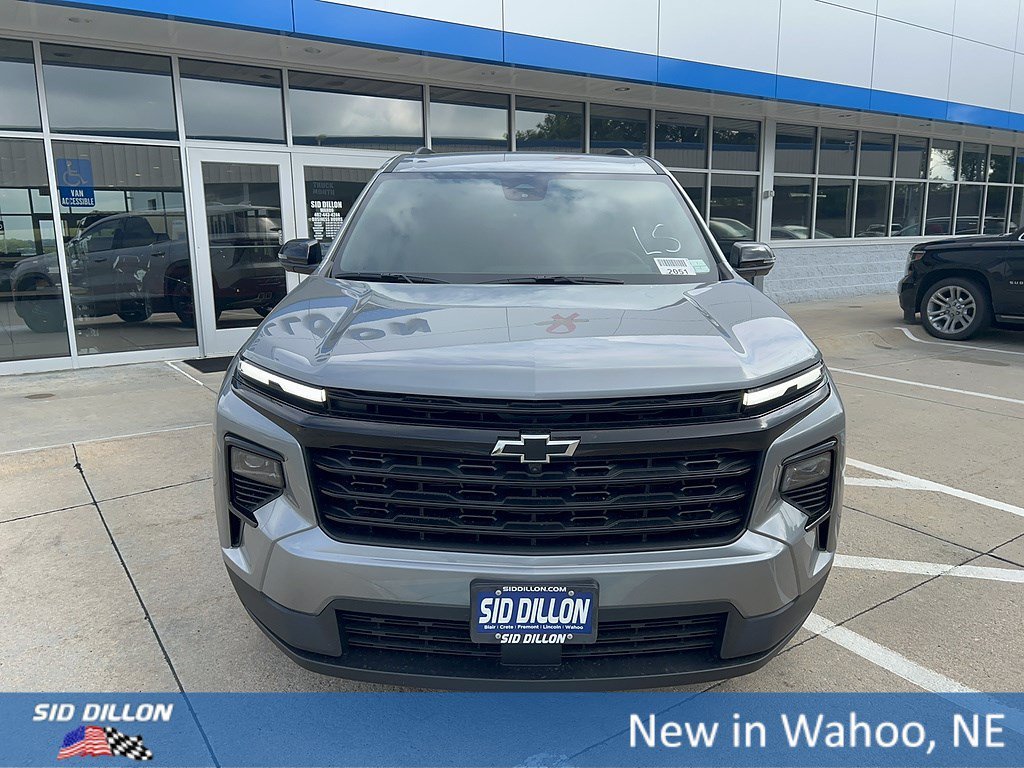 2027 Chevrolet Traverse LT - Photo 8