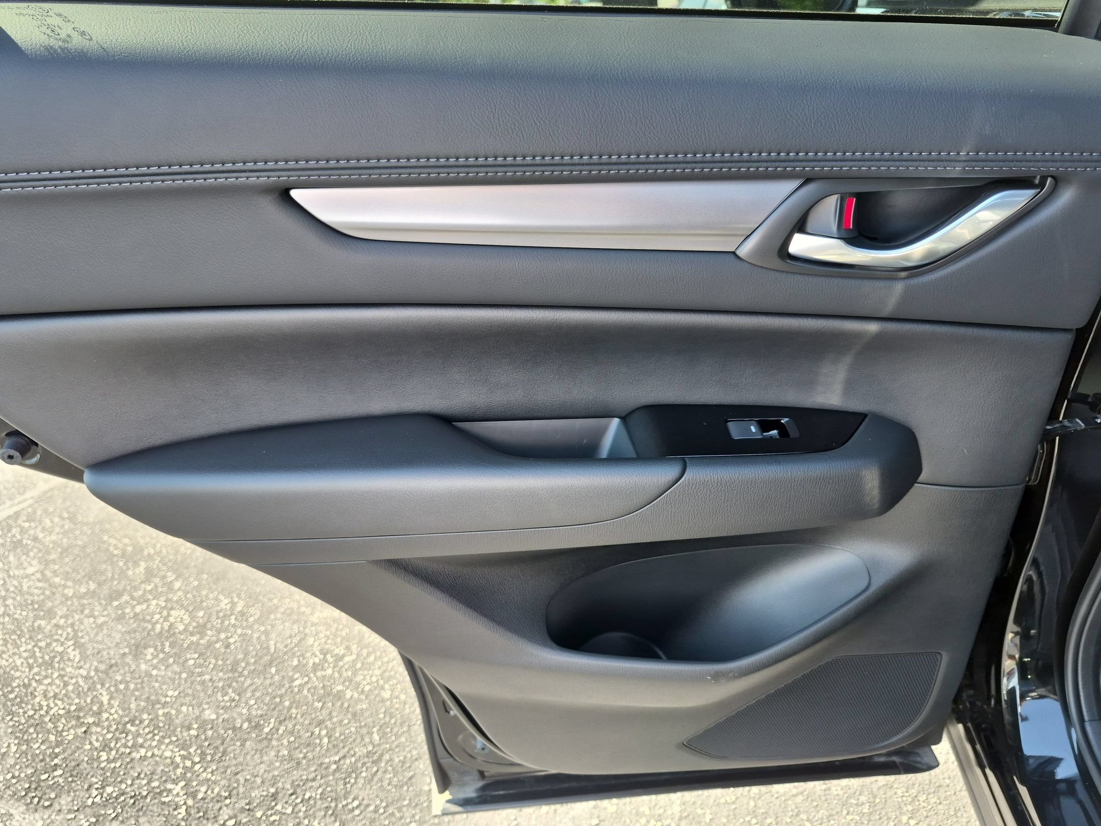 Used 2025 Jet Black Mica Mazda 2.5 S Preferred Package image 29