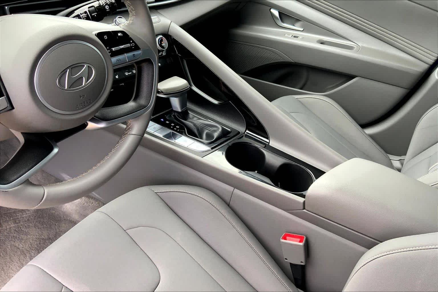 Used 2024 Intense Blue Hyundai SEL image 16