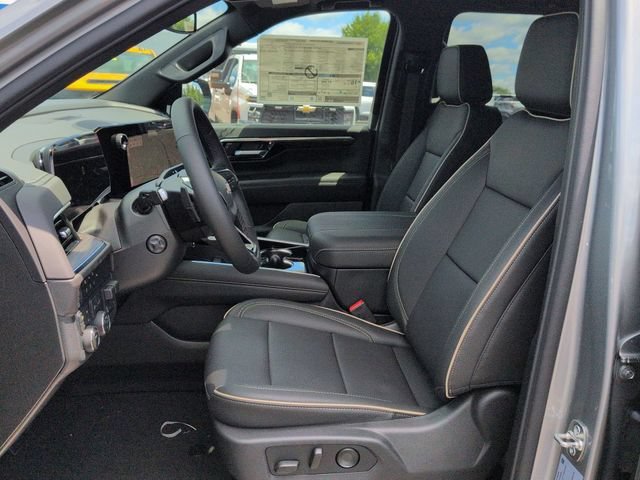 New 2026 Sterling Gray Metallic Chevrolet Premier image 22