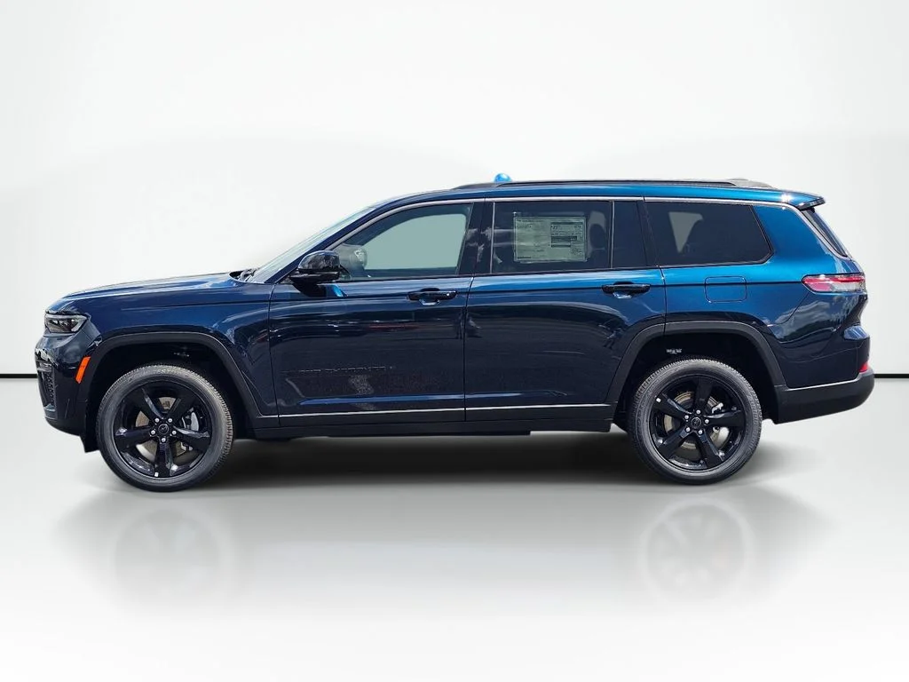 New 2027 Fathom Blue Pearl-Coat Paint Jeep Limited image 13