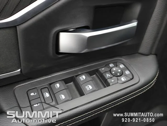 New 2026 Diamond Black Crystal Pearl-Coat Exterior Paint RAM BIG HORN image 49